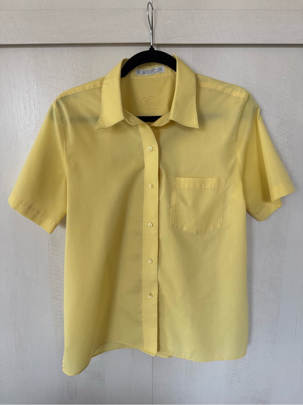 Foxcroft Yellow Short-Sleeve Button-Down Shirt Women’s Size 10